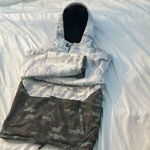 Swiss Tech Kids Camo Puffer Jacket - Gray and Black $20